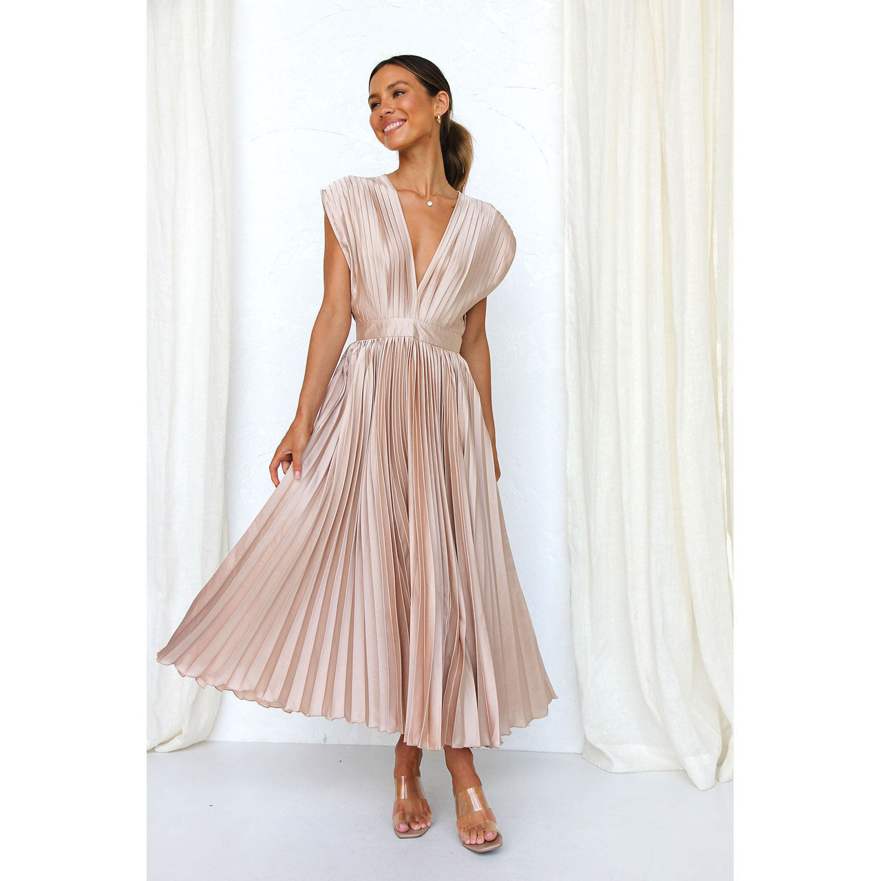 Sukienka Damska Maxi Plisowana Bez Rękawów | Elegancka I Zwiewna