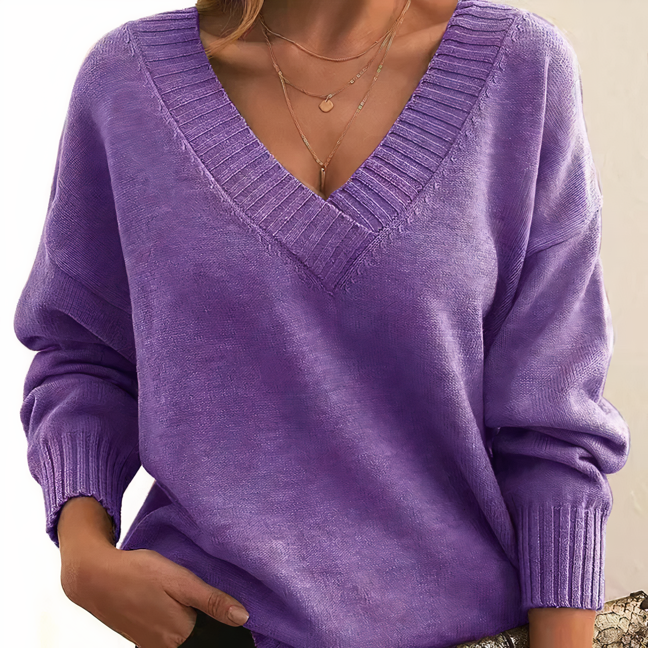 Sweter Z Dekoltem W Serek | Elegancki Wygodny Krój Dla Kobiet