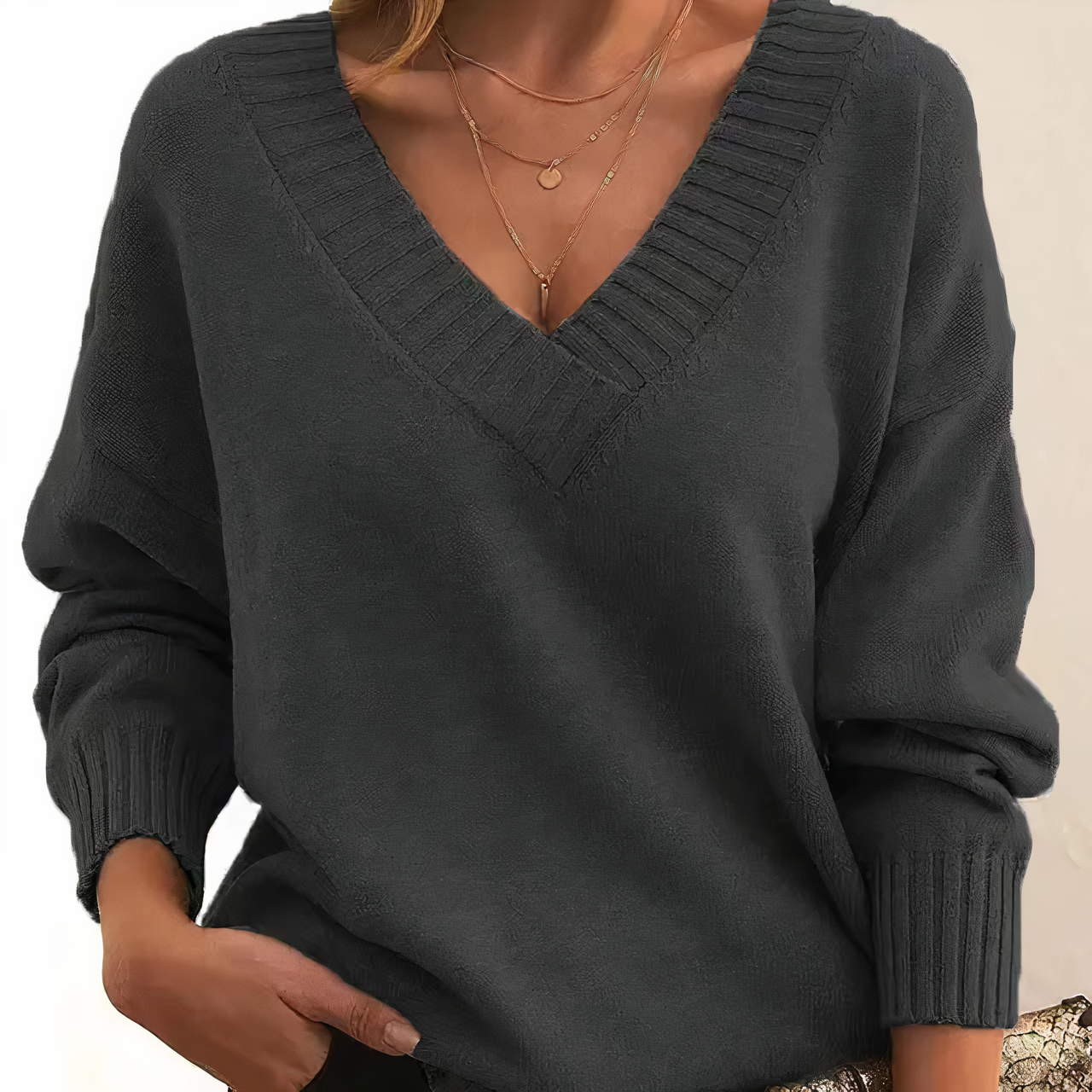 Sweter Z Dekoltem W Serek | Elegancki Wygodny Krój Dla Kobiet