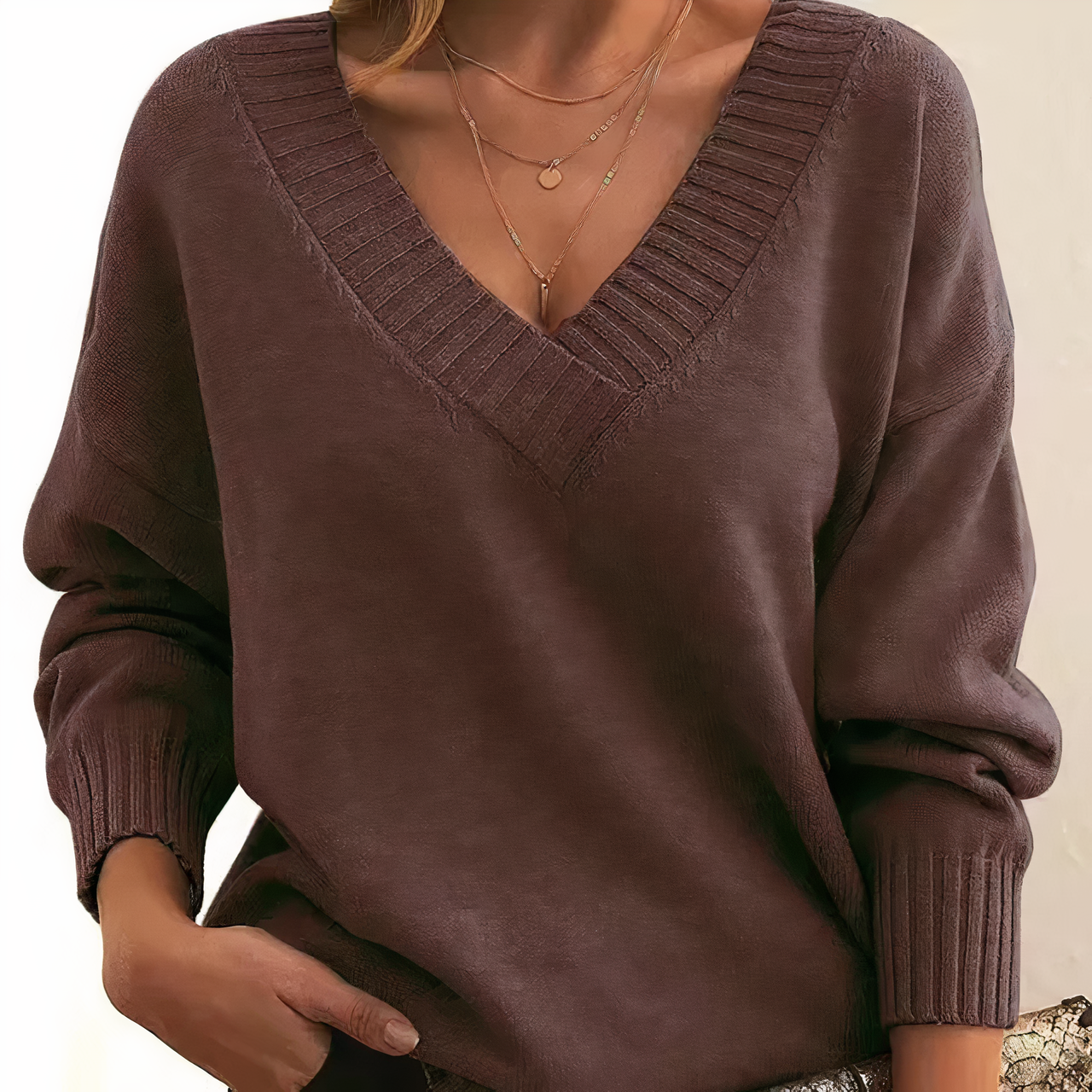 Sweter Z Dekoltem W Serek | Elegancki Wygodny Krój Dla Kobiet