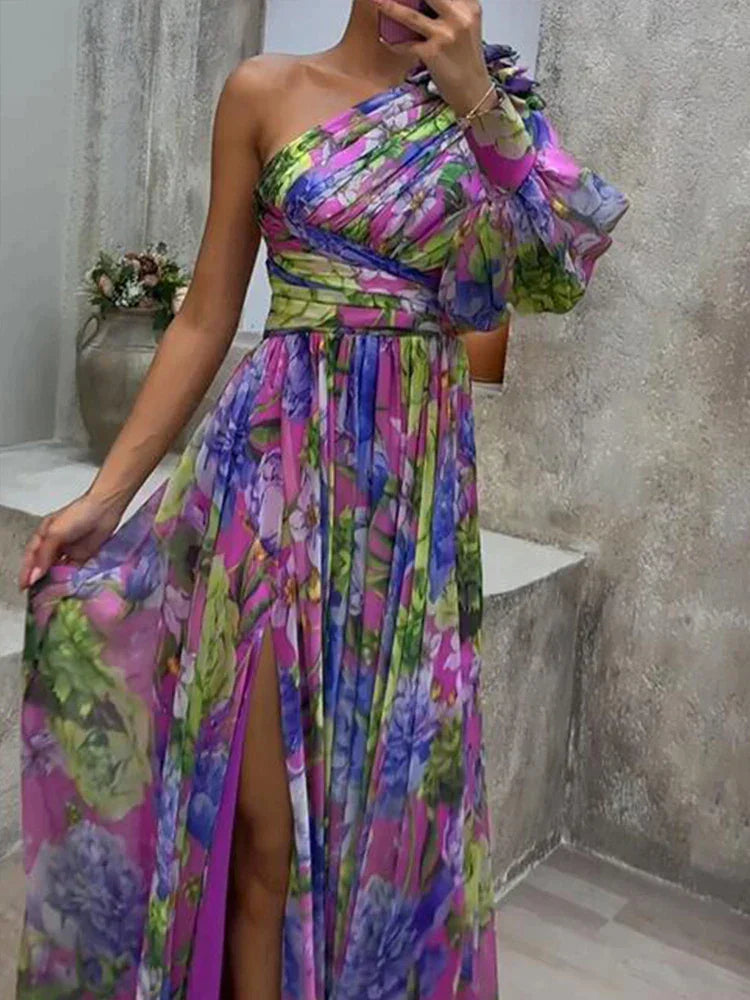 Seksowna Maxi Sukienka Z Rozcięciem I Jednym Rękawem | Lila Look