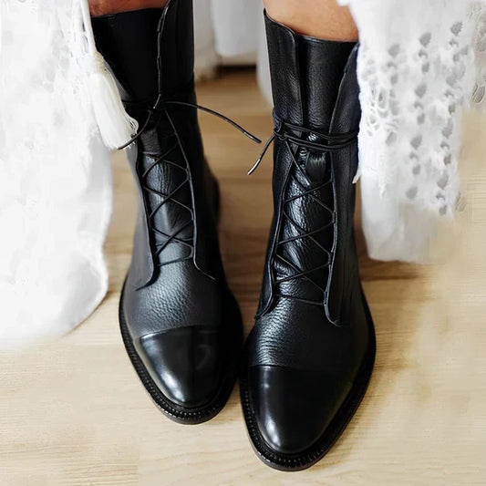 Botki Damskie | Średnie Buty Sznurowane W Smukłym Kroju